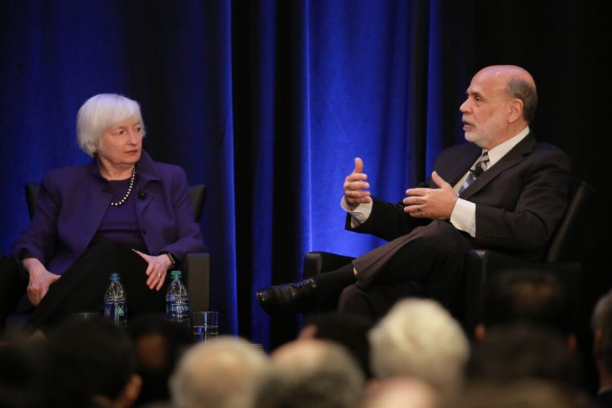 los-aranceles-de-trump-son-criticados-por-bernanke-y-yellen-en-la-corte-suprema