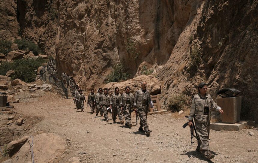 militantes-kurdos-se-retiran-de-turquia-a-medida-que-avanza-el-proceso-de-paz