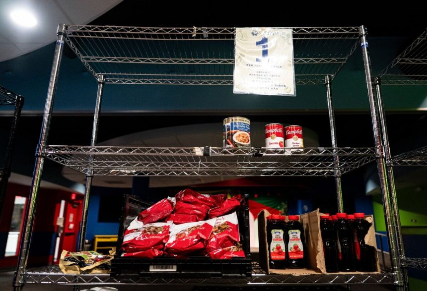 ayuda-alimentaria-para-millones-de-personas-en-riesgo-mientras-los-senadores-se-van-para-el-fin-de-semana-largo