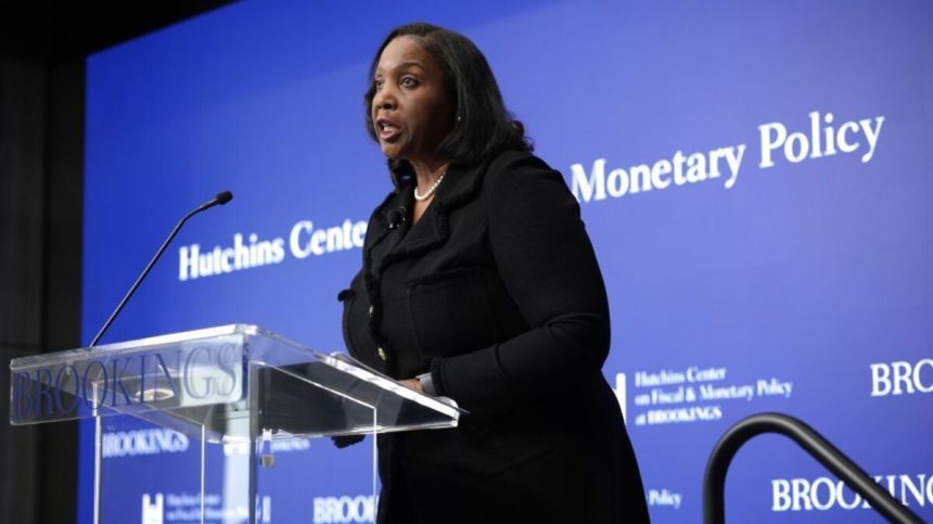 cook-de-la-reserva-federal-considera-que-los-riesgos-laborales-superan-a-la-inflacion