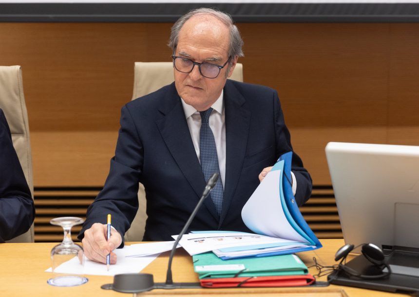 el-defensor-del-pueblo-apremia-a-las-administraciones-a-que-construyan-mas-vivienda-publica-para-alquiler