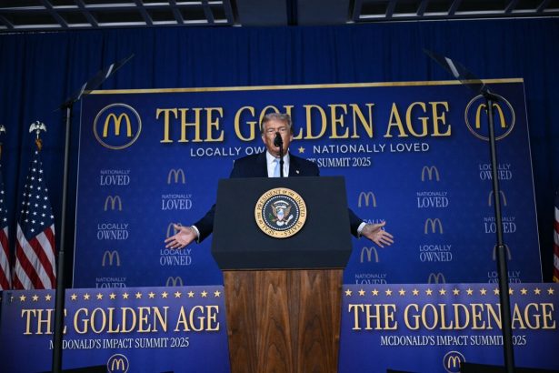 trump-elogia-las-comidas-de-valor-extra-de-mcdonald’s-en-su-discurso-de-asequibilidad