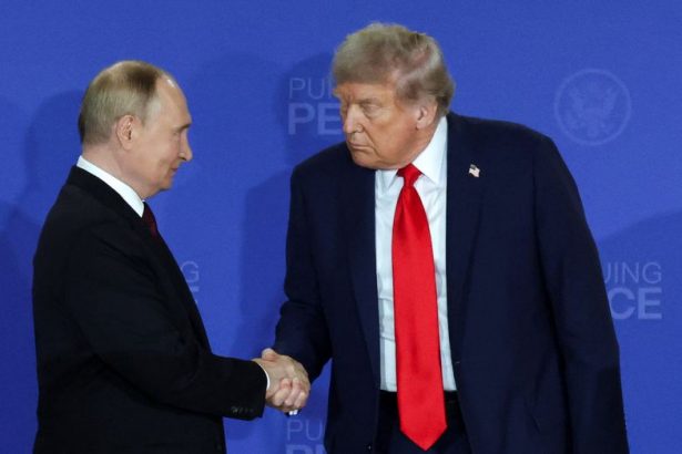 trump-respaldaria-proyecto-de-ley-de-sanciones-a-rusia-si-conserva-la-autoridad-final,-dice-funcionario-de-la-casa-blanca