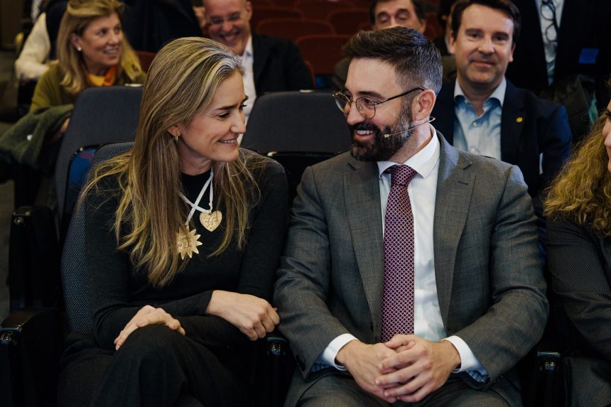 el-gobierno-avala-una-mejora-de-los-pagos-a-las-companias-electricas-por-las-redes