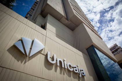 la-banca-mediana-gana-terreno-a-los-grandes-en-la-venta-de-fondos-de-inversion