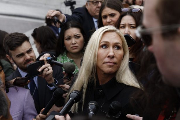 la-pelea-por-el-expediente-epstein-ha-‘destrozado’-el-maga-de-trump,-dice-greene