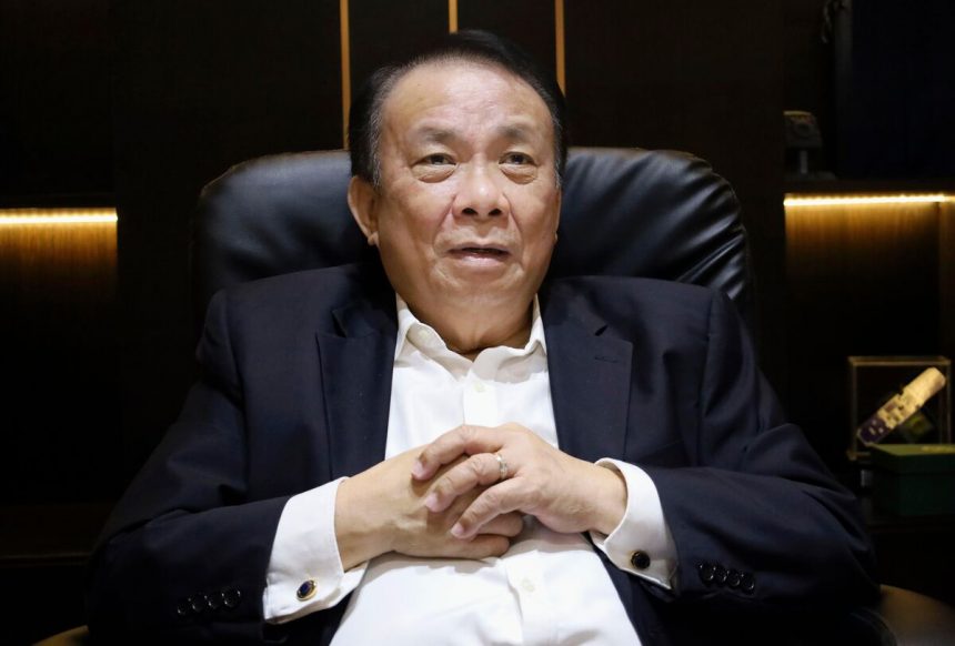 exfuncionario-del-gabinete-filipino-dice-que-lo-obligaron-a-renunciar