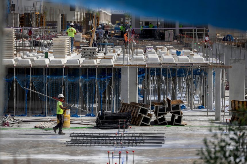 la-polarizacion-del-empleo-espanol:-mas-alla-de-la-narrativa-de-la-precariedad