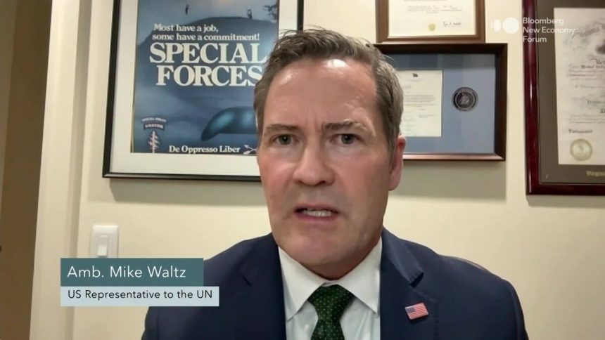 el-representante-estadounidense-de-la-onu-waltz-en-el-foro-de-nueva-economia-de-bloomberg