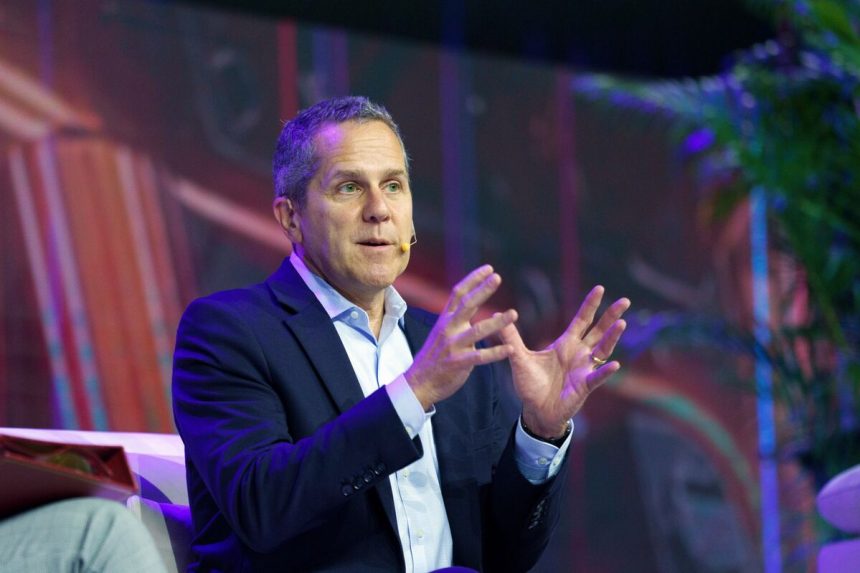 los-bonos-del-tesoro-se-preparan-para-la-mayor-ganancia-en-semanas-a-medida-que-las-acciones-se-desploman