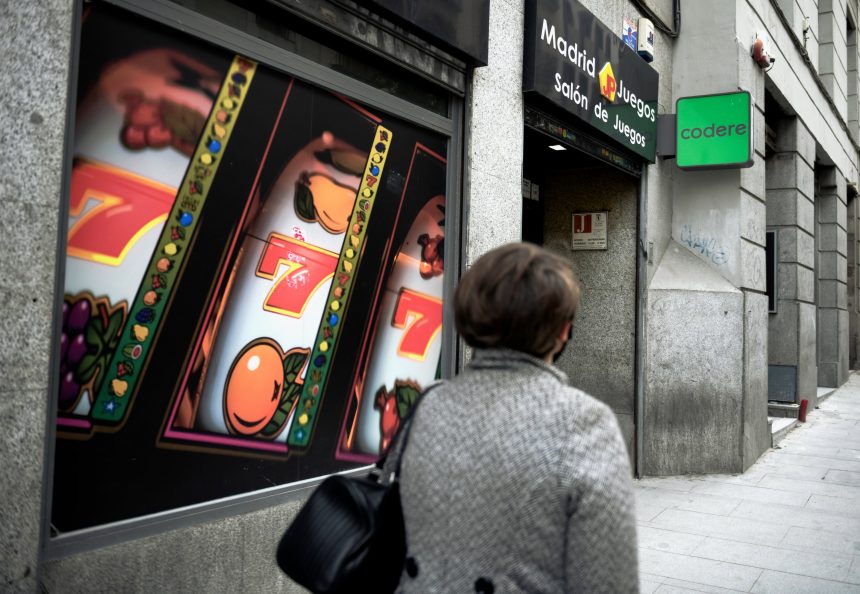 consumo-multa-con-un-total-de-33-millones-a-codere-y-a-otros-25-operadores-de-juego-por-infracciones-graves
