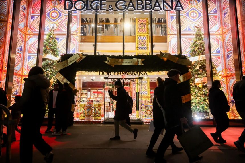 a-medida-que-se-acercan-las-vacaciones,-hay-poco-entusiasmo-entre-los-consumidores