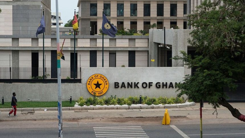 ghana-se-prepara-para-reducir-las-tasas-despues-de-que-nigeria-se-mantenga-en-suspenso