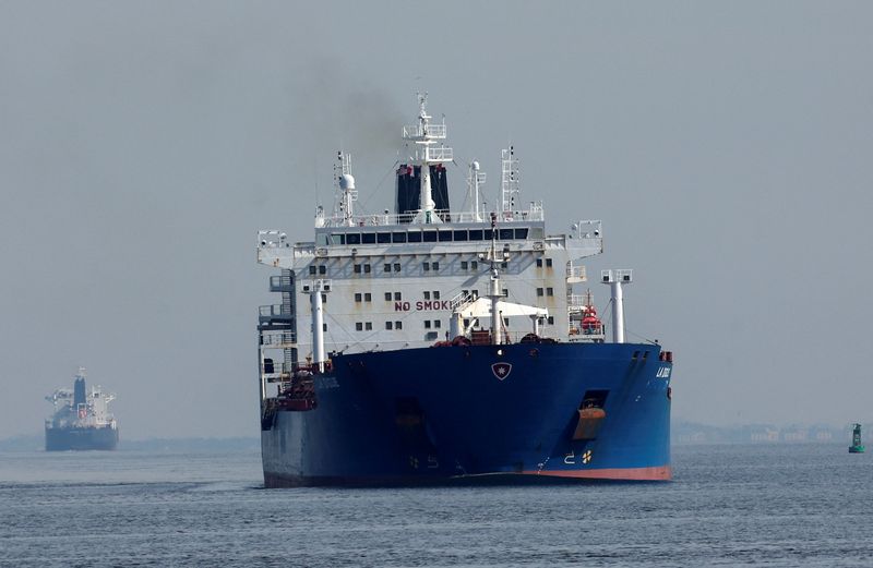 el-aumento-de-la-oferta-mantendra-los-precios-del-petroleo-bajo-presion-en-2026