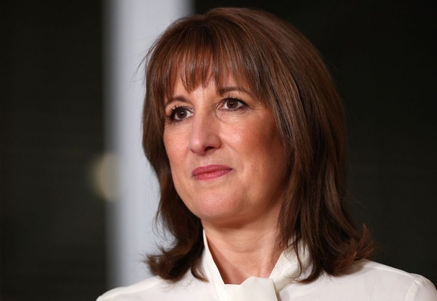 reeves-conocia-el-alcance-del-impacto-de-la-productividad-en-el-reino-unido-en-agosto,-dice-obr