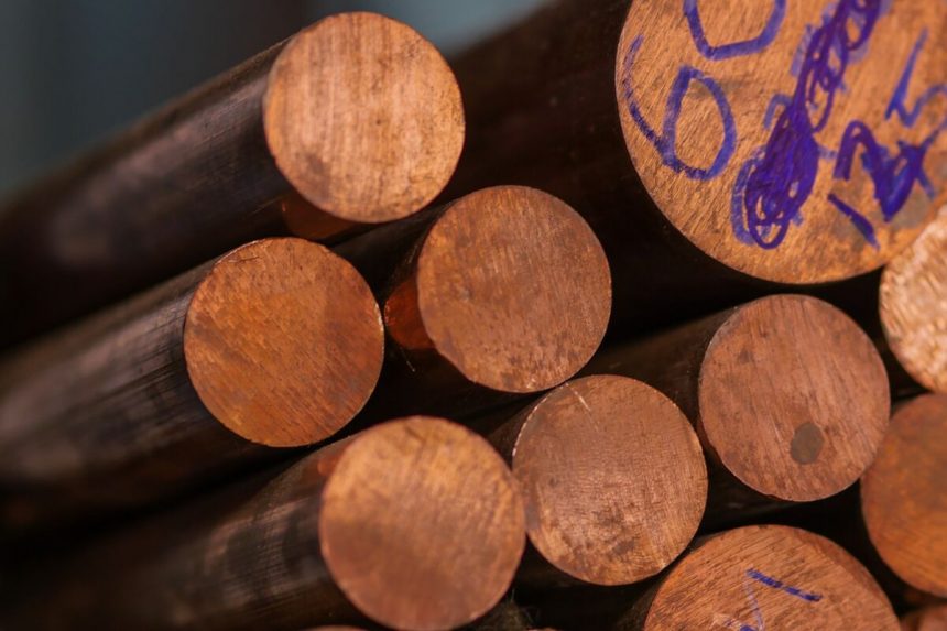 el-cobre-avanza-a-niveles-record-a-medida-que-los-temores-sobre-la-oferta-se-apoderan-del-mercado-mundial