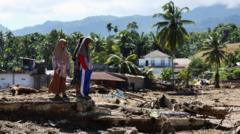 el-numero-de-muertos-en-las-inundaciones-en-indonesia-supera-los-500-y-cientos-mas-estan-desaparecidos