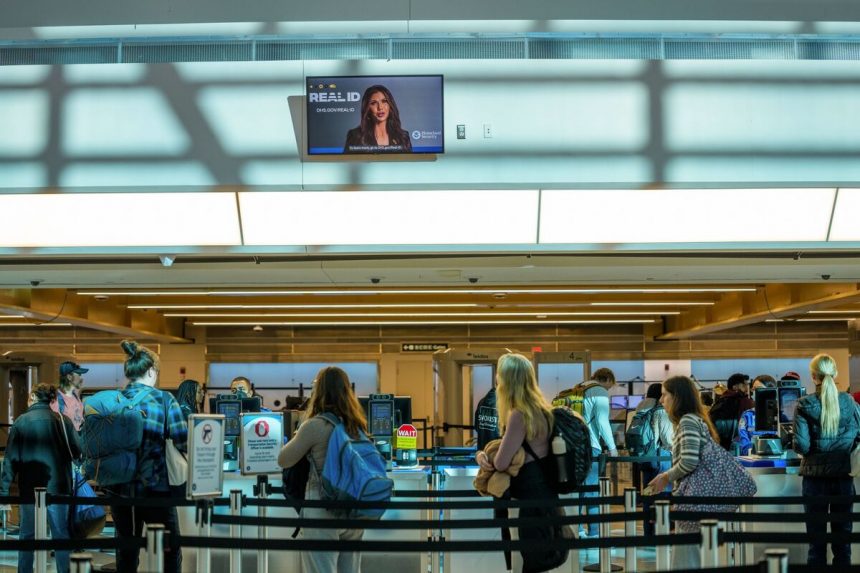 los-viajeros-estadounidenses-sin-real-id-podran-pagar-45-dolares-para-eludir-la-regla