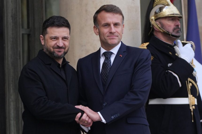 mientras-el-enviado-de-trump-se-dirige-a-rusia,-zelenskiy-mira-a-europa