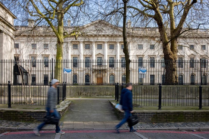 el-reino-unido-retrasa-aun-mas-la-decision-sobre-la-embajada-de-china-hasta-enero