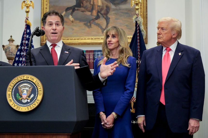 trump-elogia-la-donacion-de-$6-mil-millones-de-dell-para-impulsar-las-cuentas-para-ninos