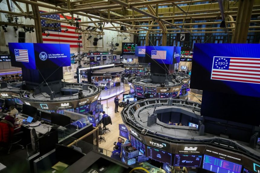 las-acciones-cotizan-lateralmente-segun-los-datos-sobre-empleo;-microsoft-arrastra-la-tecnologia-a-la-baja