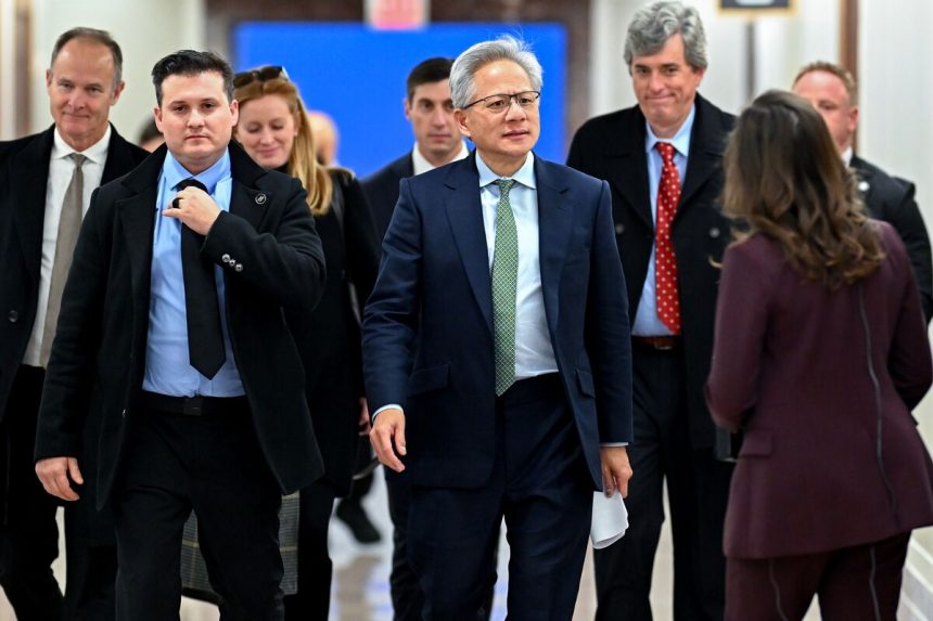 los-senadores-buscan-impedir-que-nvidia-venda-los-mejores-chips-de-ia-a-china