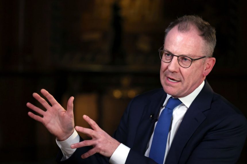 hartnett-de-bofa-advierte-que-un-recorte-de-tipos-moderado-de-la-fed-pone-en-peligro-el-repunte-de-las-acciones