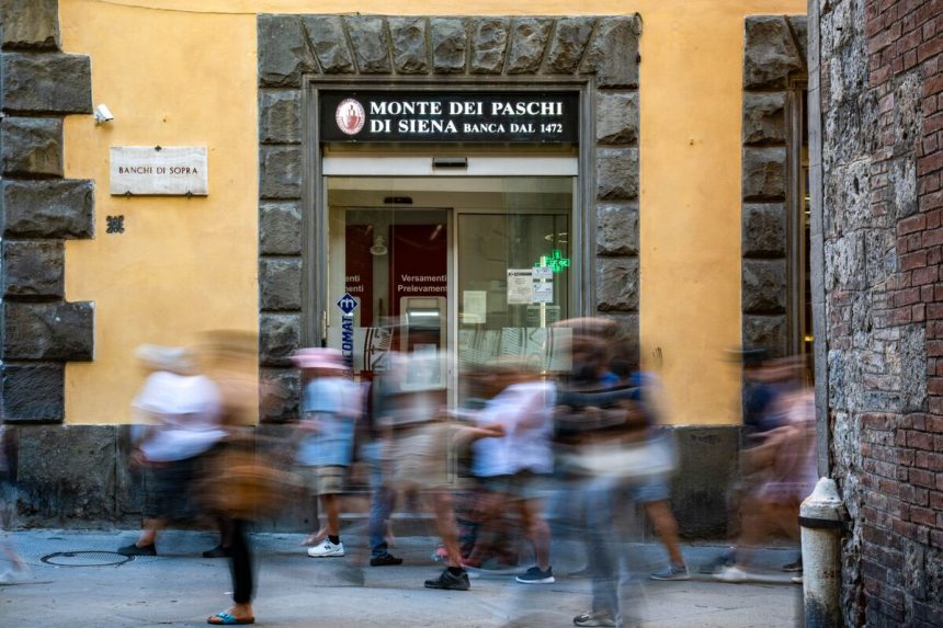 regulador-italiano-descarto-pacto-con-inversionistas-en-mps-mediobanca:-sole