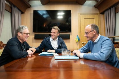 los-lideres-de-francia,-alemania-y-el-reino-unido-se-reuniran-con-zelenskiy-el-lunes