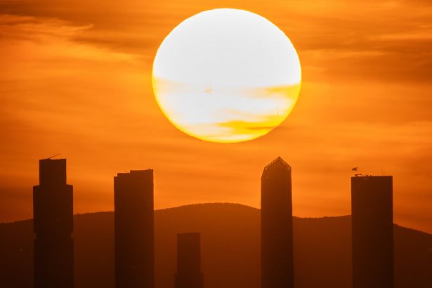 la-economia-que-mas-crece…-pese-a-todo.-en-que-ha-cambiado-el-modelo-espanol-en-17-anos