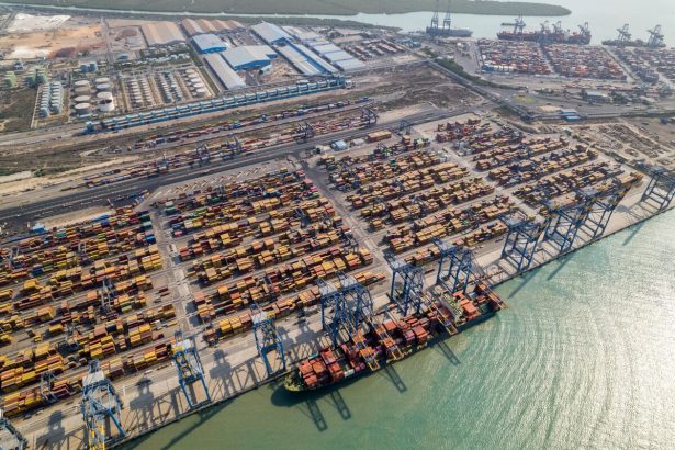 funcionario-del-departamento-de-estado-de-eeuu.-visita-la-india-mientras-se-intensifican-las-conversaciones-comerciales