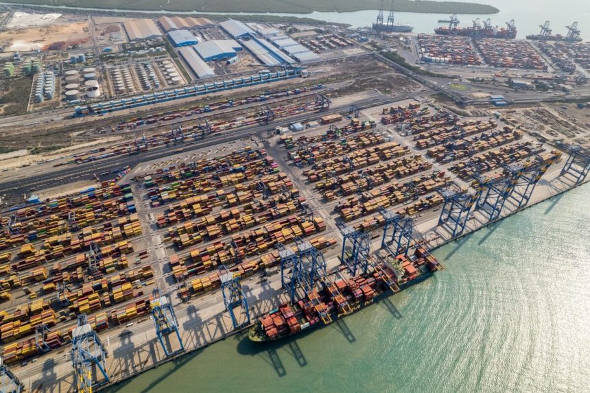 funcionario-del-departamento-de-estado-de-eeuu.-visita-la-india-mientras-se-intensifican-las-conversaciones-comerciales