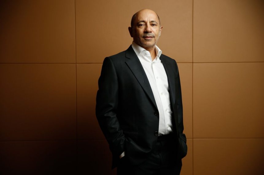 el-multimillonario-howard-dice-que-abu-dabi-puede-rivalizar-con-londres-como-centro-global