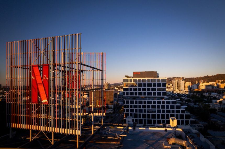 netflix-se-hunde-a-medida-que-aumentan-las-preocupaciones-sobre-los-riesgos-del-acuerdo-con-warner-bros.