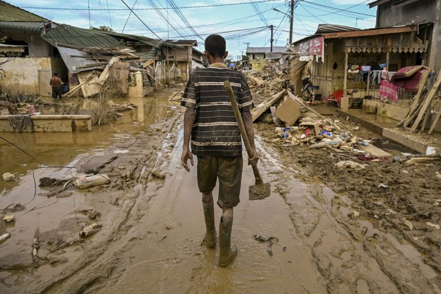 indonesia-espera-una-reconstruccion-de-3.000-millones-de-dolares-tras-las-inundaciones-mortales