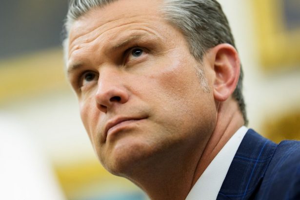 el-proyecto-de-ley-de-defensa-exige-que-hegseth-informe-sobre-los-ataques-a-los-barcos-narcotraficantes