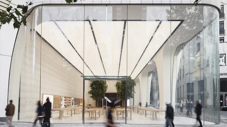 el-secreto-del-vidrio-curvado-en-cricursa,-la-empresa-que-fabrica-para-la-sagrada-familia-o-la-sede-de-mclaren