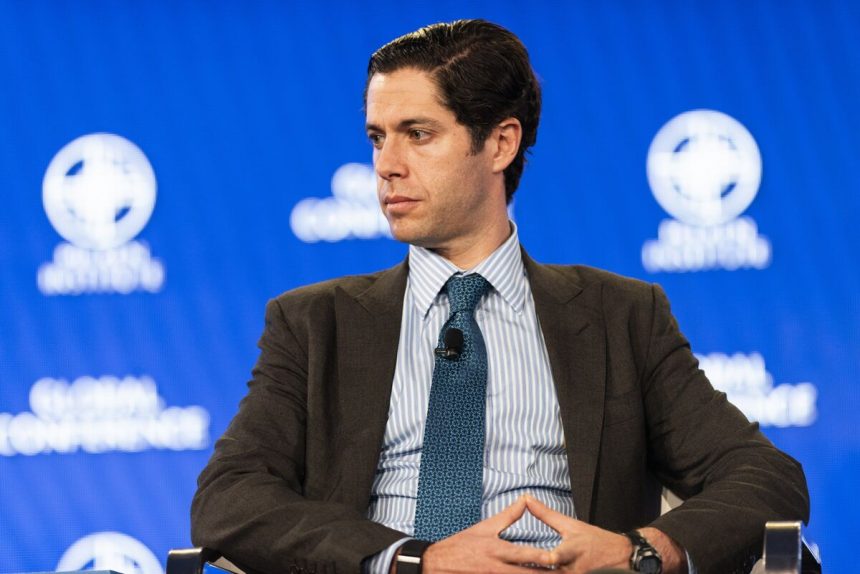 la-agencia-de-desarrollo-de-ben-black-va-camino-de-recibir-un-impulso-de-140.000-millones-de-dolares