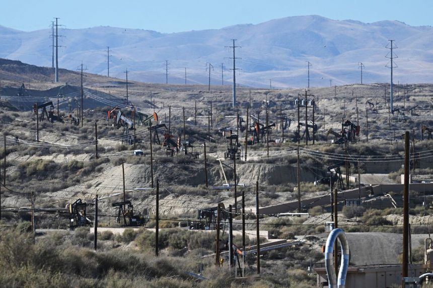 trump-estados-unidos-prometio-dominio-energetico.-asi-es-como-le-esta-yendo