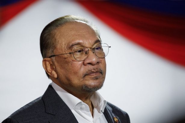 anwar-de-malasia-dice-que-tailandia-y-camboya-desean-poner-fin-al-conflicto
