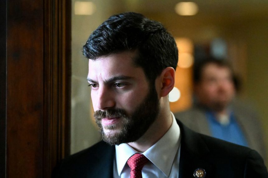 conozca-al-politico-que-la-industria-de-la-ia-esta-tratando-de-detener