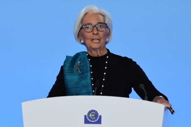 el-bce-congela-los-tipos-en-el-2%-y-mejora-las-previsiones-de-crecimiento-de-la-zona-euro