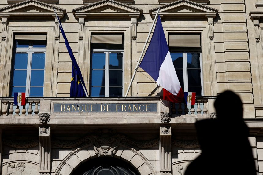 el-banco-de-francia-mejora-sus-previsiones-de-crecimiento-pese-a-la-incertidumbre-sobre-el-presupuesto
