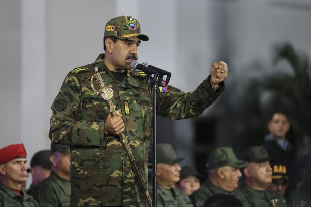 estados-unidos-dice-que-los-ataques-con-barcos-y-el-bloqueo-indican-que-maduro-en-venezuela-«debe-desaparecer»