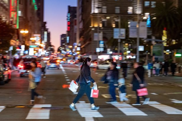 el-pib-del-tercer-trimestre-se-dispara,-pero-los-consumidores-estadounidenses-siguen-pesimistas