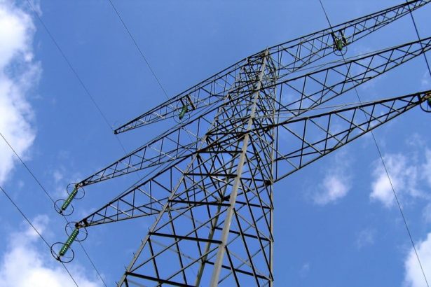 el-ejecutivo-y-la-cnmc-blindan-la-retribucion-electrica-en-el-6,58%-hasta-2031