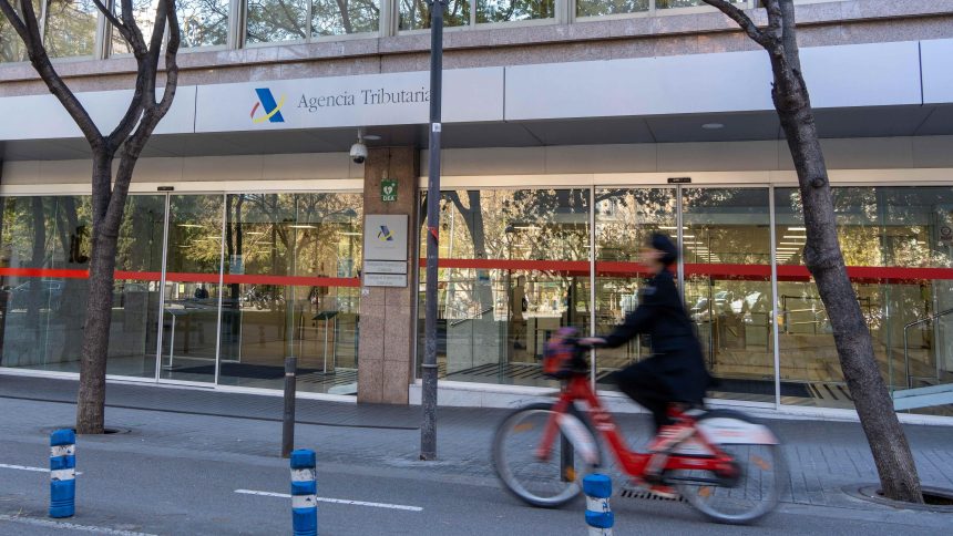 el-gobierno-rectifica-y-elimina-la-obligacion-de-que-los-desempleados-presenten-la-declaracion-de-la-renta