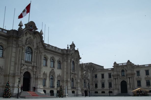 la-carrera-por-la-presidencia-de-peru-atrae-a-36-aspirantes,-segun-la-junta-electoral