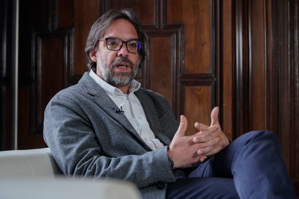 renfe-rebaja-la-tension-con-los-fabricantes-a-punto-de-recibir-400-trenes-y-de-lanzar-nuevos-concursos